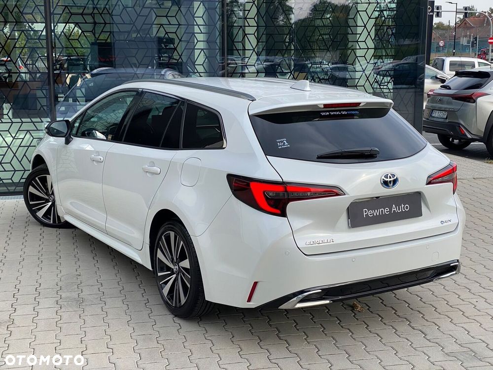 Toyota Corolla 1.8 Hybrid Style - 11