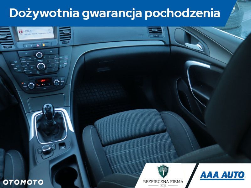 Opel Insignia - 10