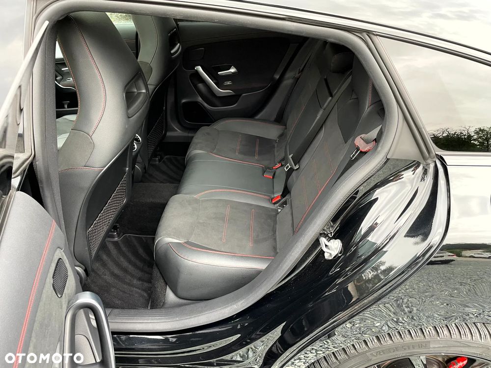 Mercedes-Benz CLA 200 d 8G-DCT AMG Line - 18
