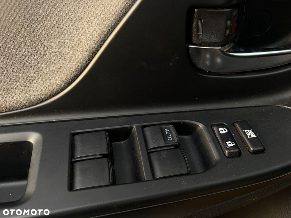 Toyota Yaris - 23