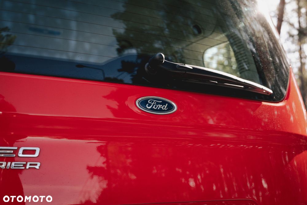 Ford Tourneo Courier 1.5 TDCi Trend - 20