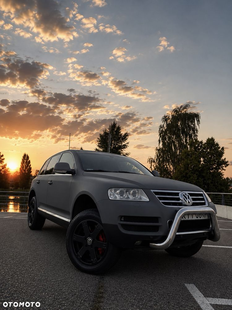 Volkswagen Touareg - 2