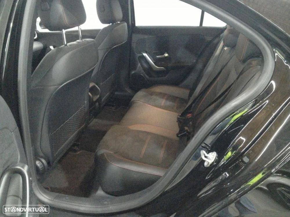 Mercedes-Benz A 250 Limousine e Style Plus - 3