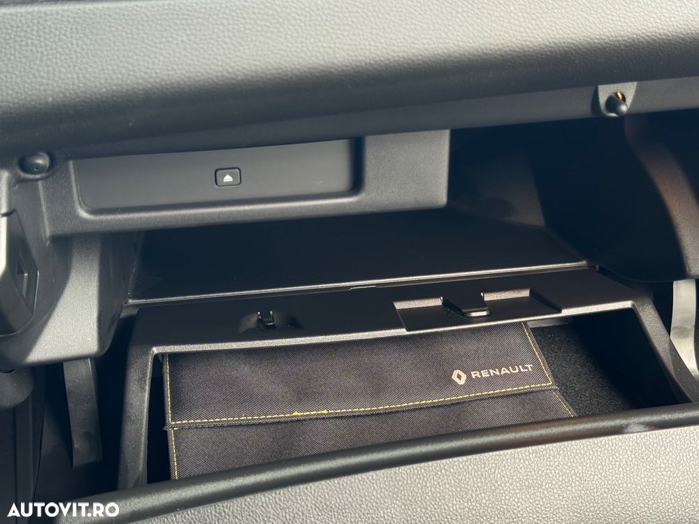 Renault Megane ENERGY TCe 160 EDC BOSE EDITION - 30