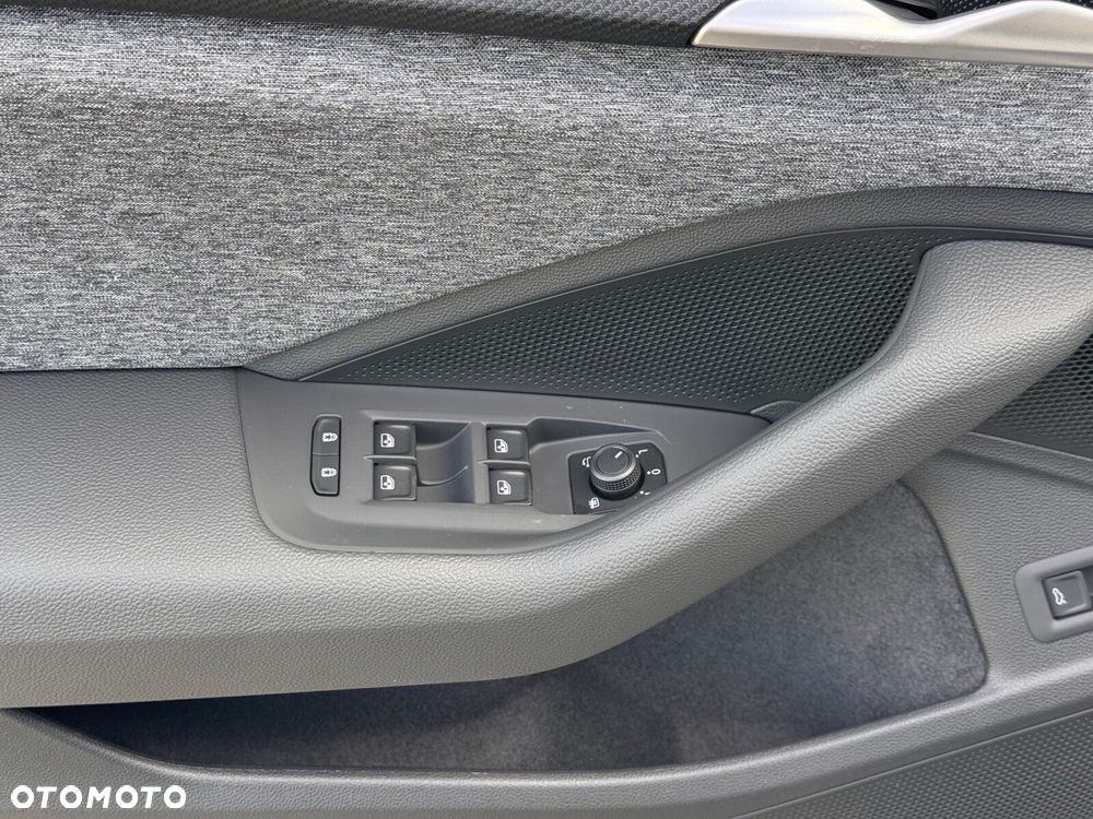 Skoda Superb 2.0 TDI SCR Drive DSG - 12