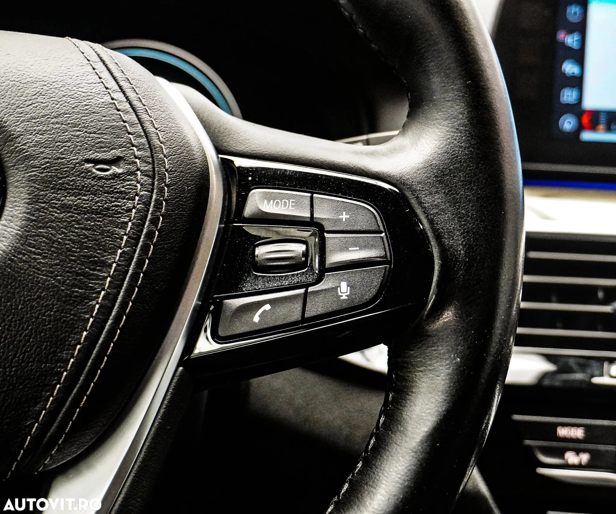BMW Seria 5 540d xDrive AT - 30