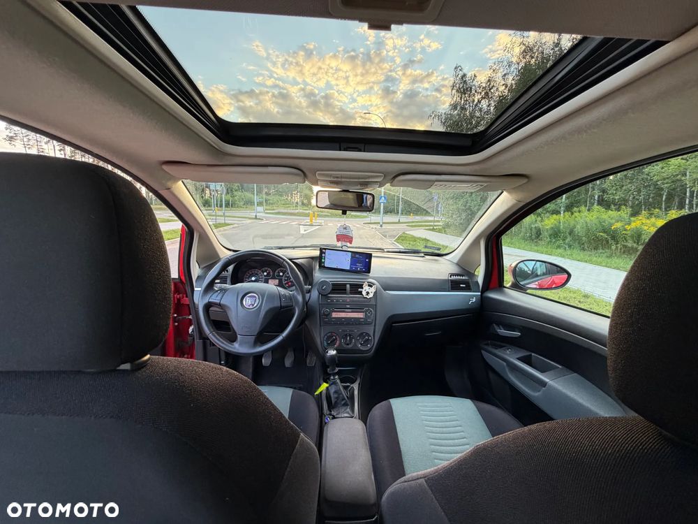 Fiat Punto 2008 photo 2