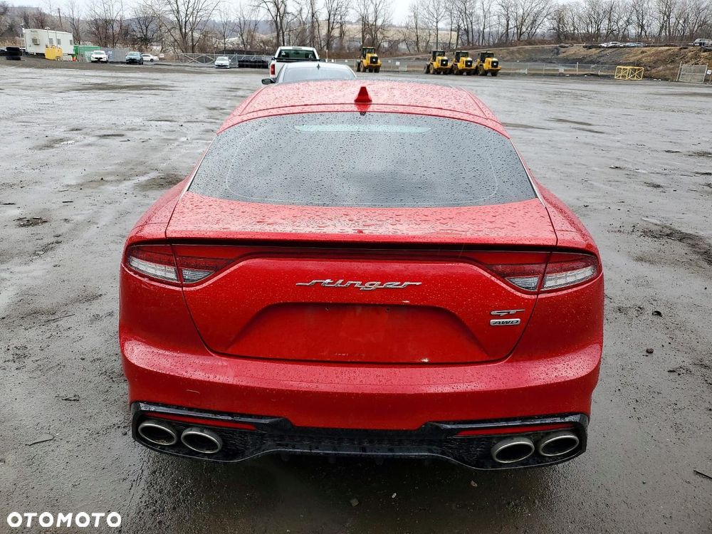 Kia Stinger - 5