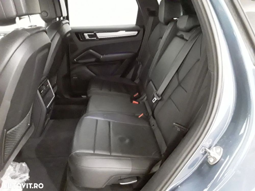 Porsche Cayenne Tiptronic S - 26