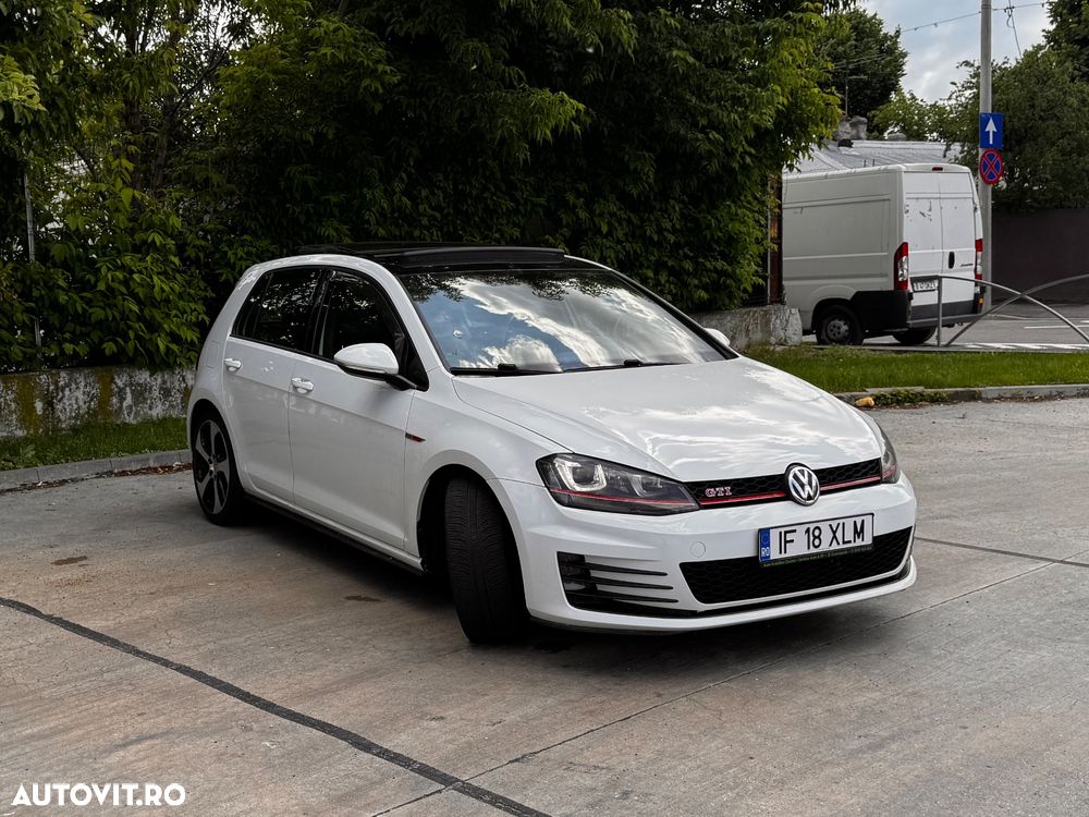 Volkswagen Golf 2.0 TSI BMT DSG GTI - 2