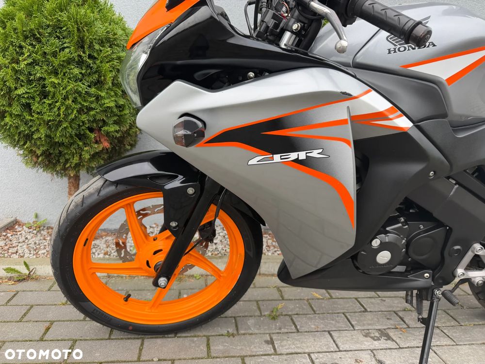 Honda CBR - 35
