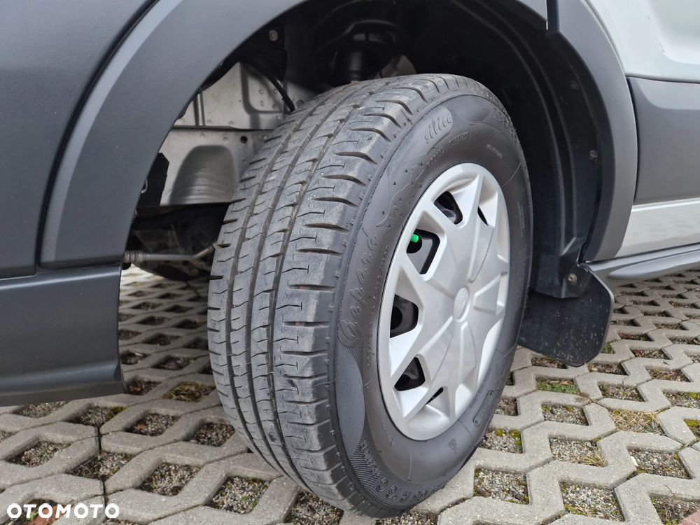 Ford Transit - 13
