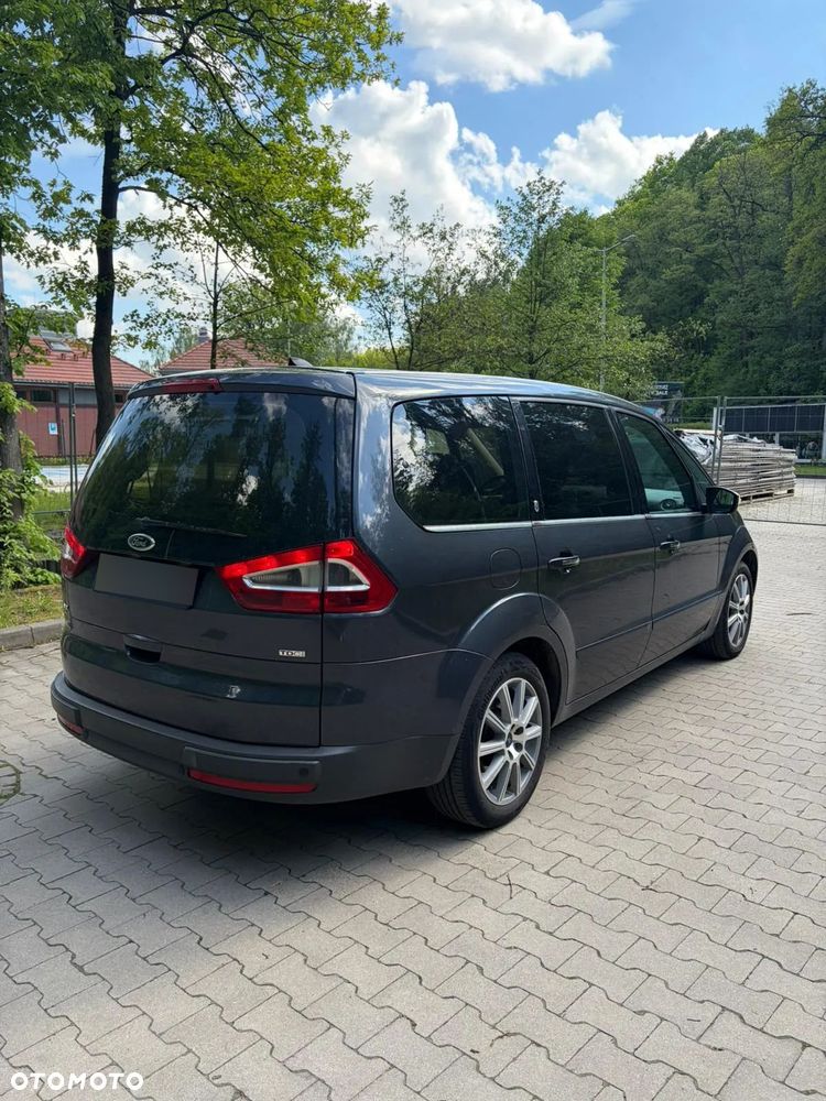 Ford Galaxy 2.0 TDCi Ambiente - 2