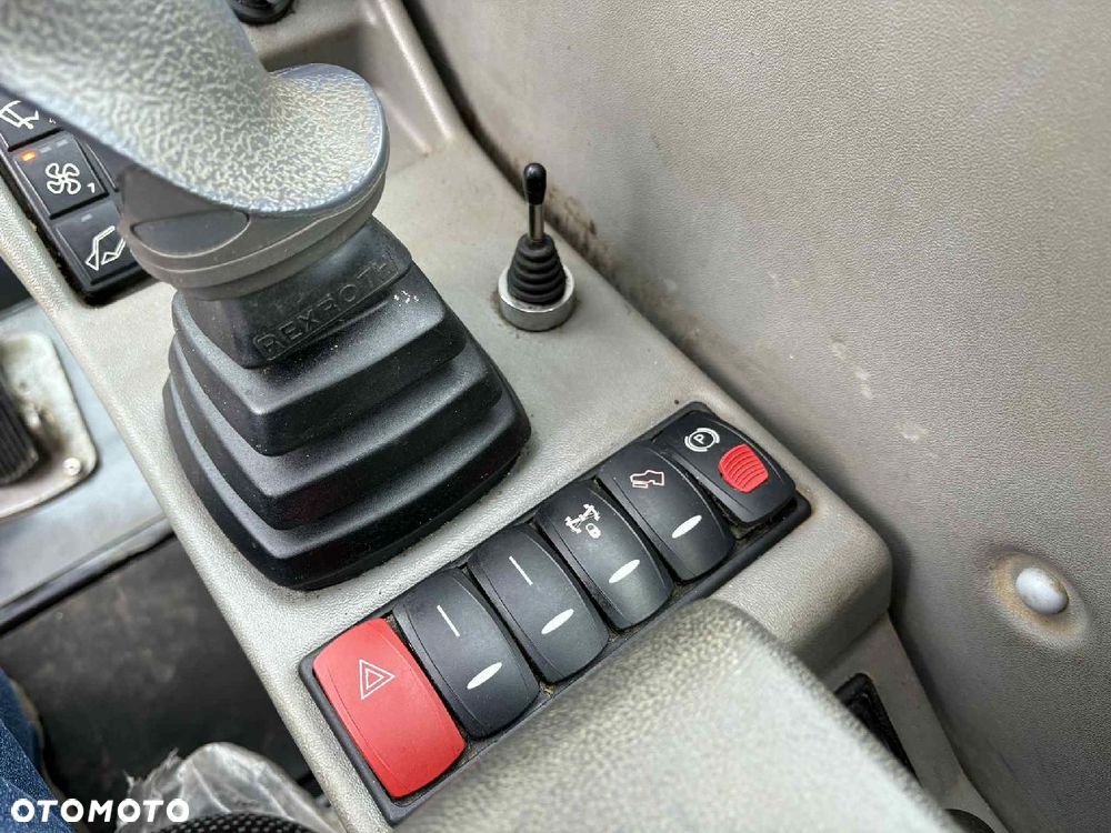 Yanmar B110W ROTOTILT 4 ŁYŻKI TYLKO 2618 mth - 21