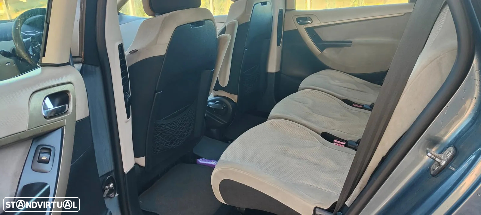 Citroën C4 Picasso 1.6 HDi Confort - 6