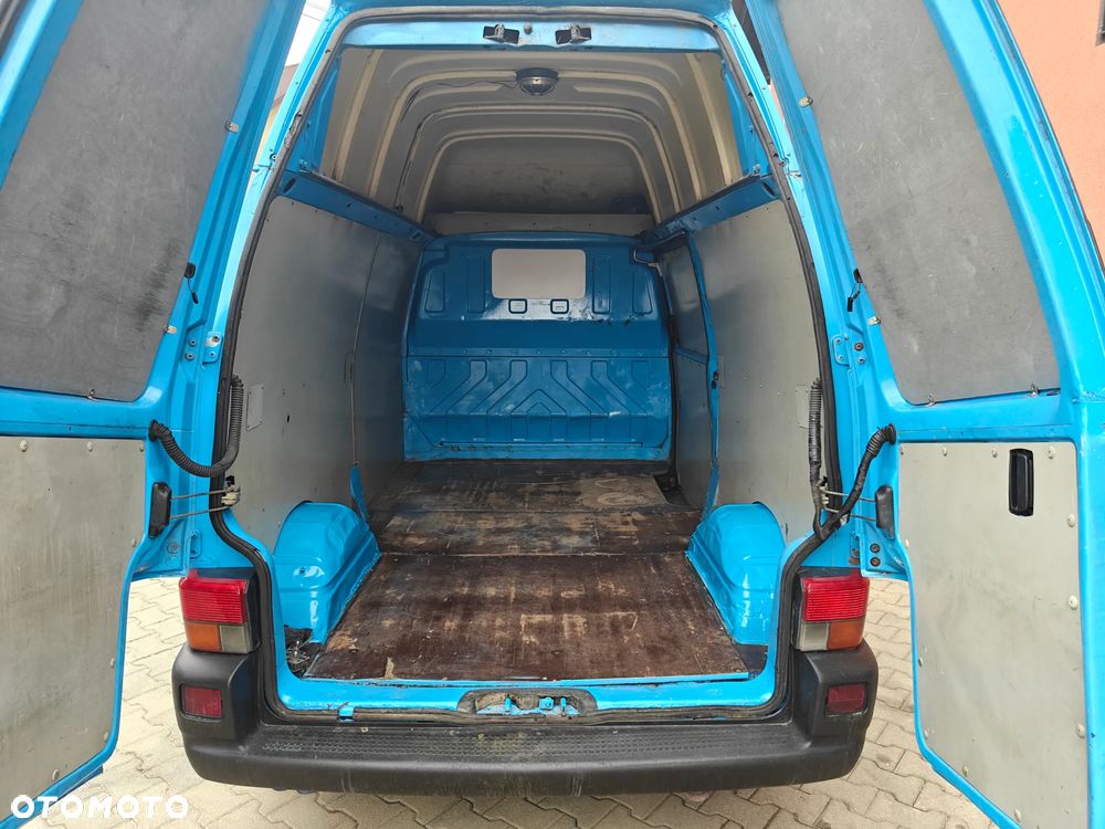 Volkswagen Transporter L - 8