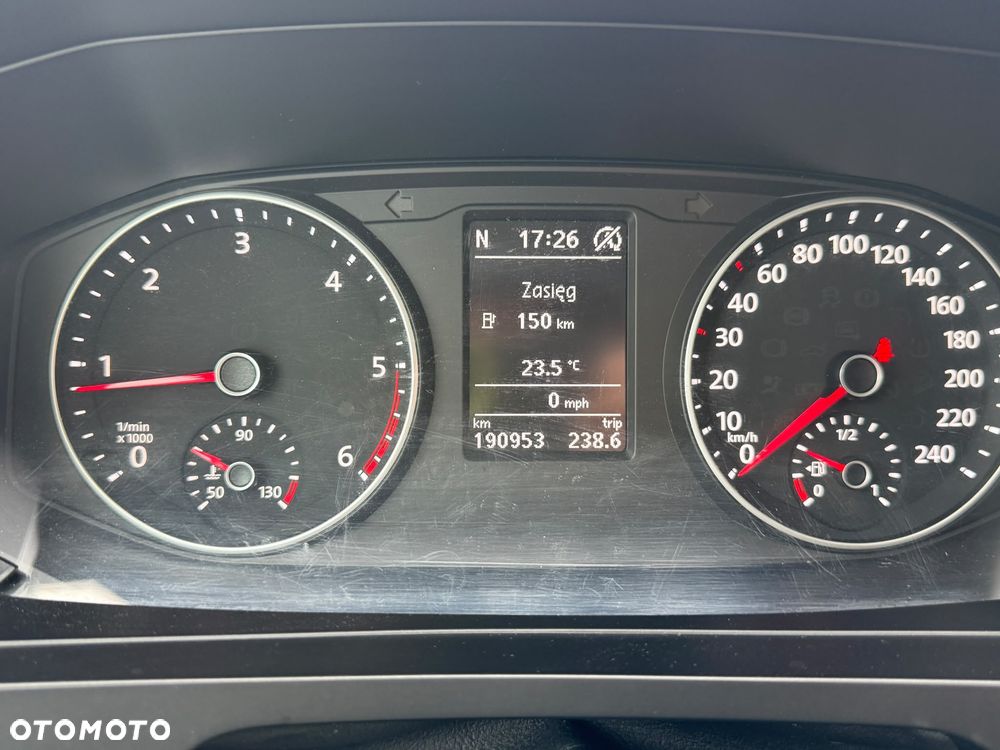 Volkswagen Multivan 2.0 TDI L1 Trendline 4Motion DSG - 18