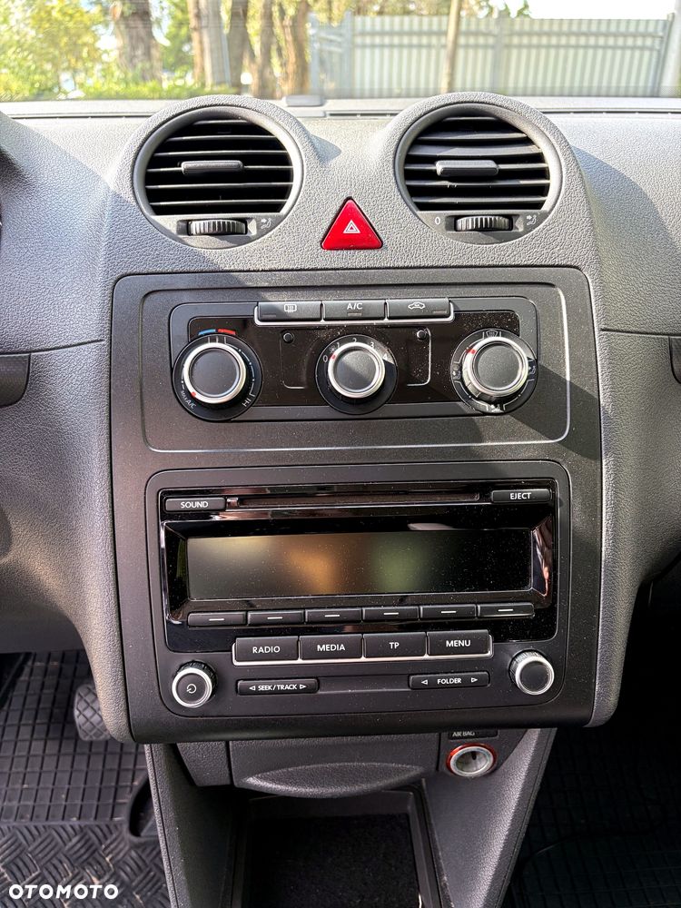 Volkswagen Caddy Comfortline - 12
