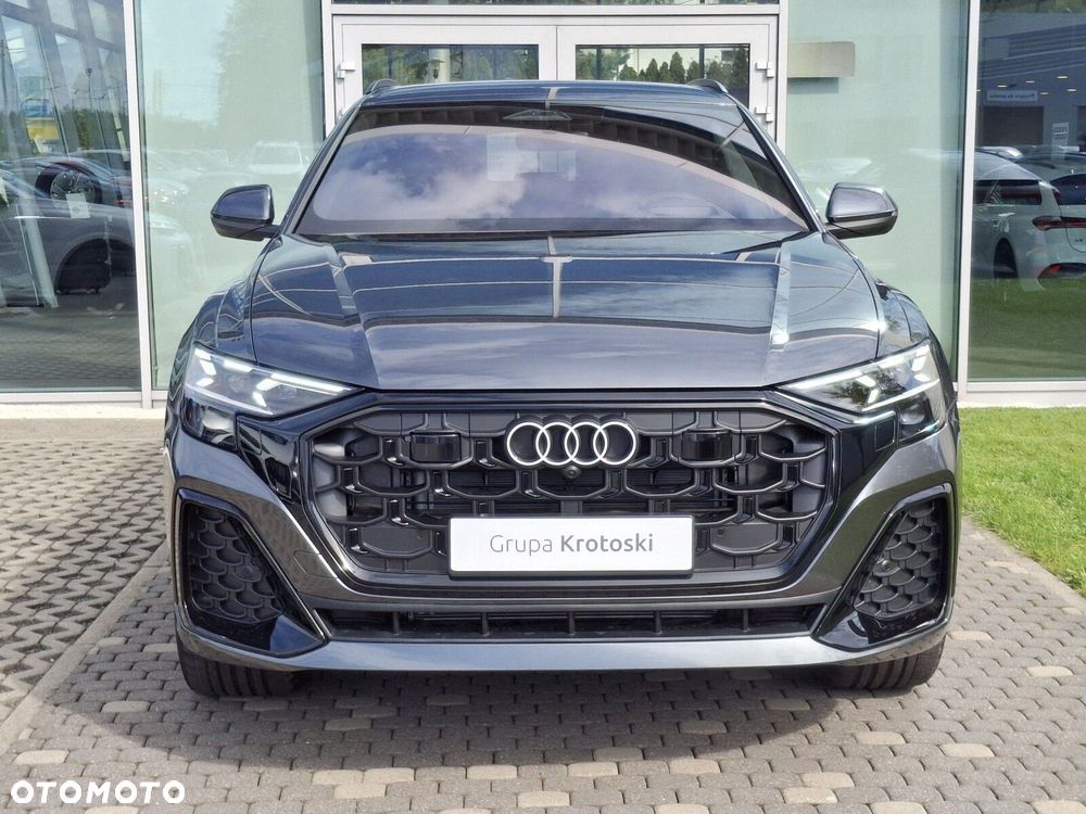 Audi Q8 - 9