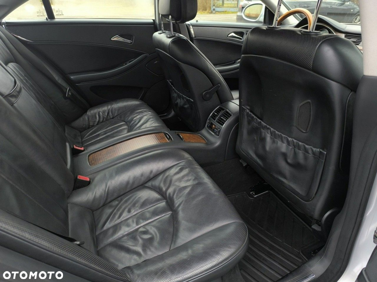 Mercedes-Benz CLS - 17