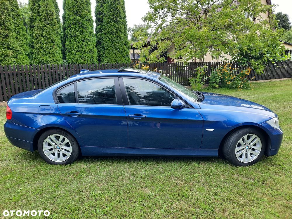 BMW Seria 3 318i - 6