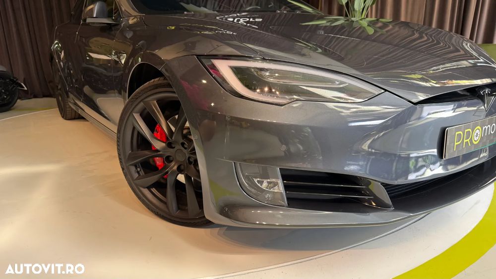 Tesla Model S Performance - 2