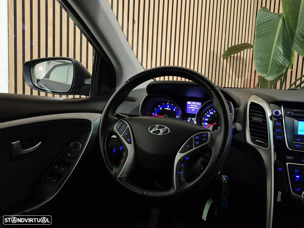 Hyundai i30 1.6 CRDI Blue Comfort J16 - 10