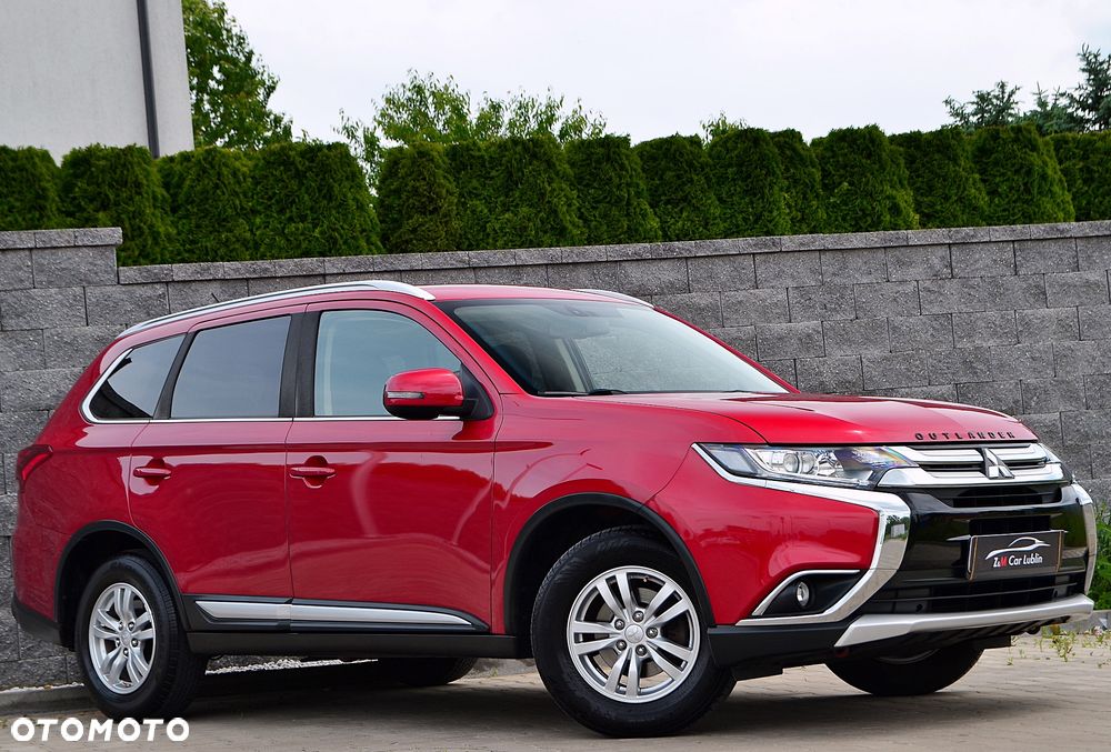 Mitsubishi Outlander 2.0 2WD Diamant - 2