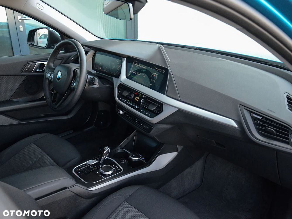 BMW Seria 1 118i Advantage - 23