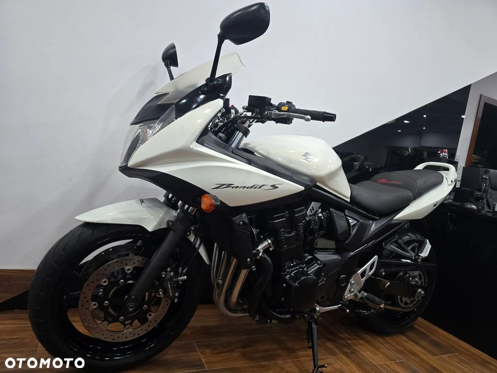 Suzuki Bandit - 31