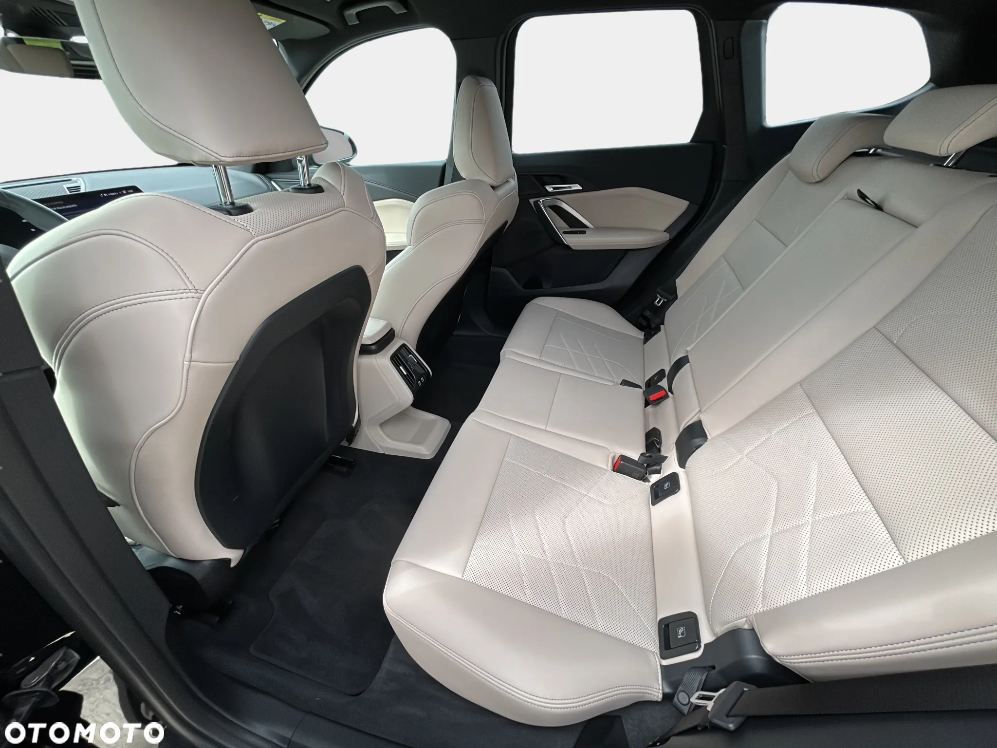 BMW X1 - 11