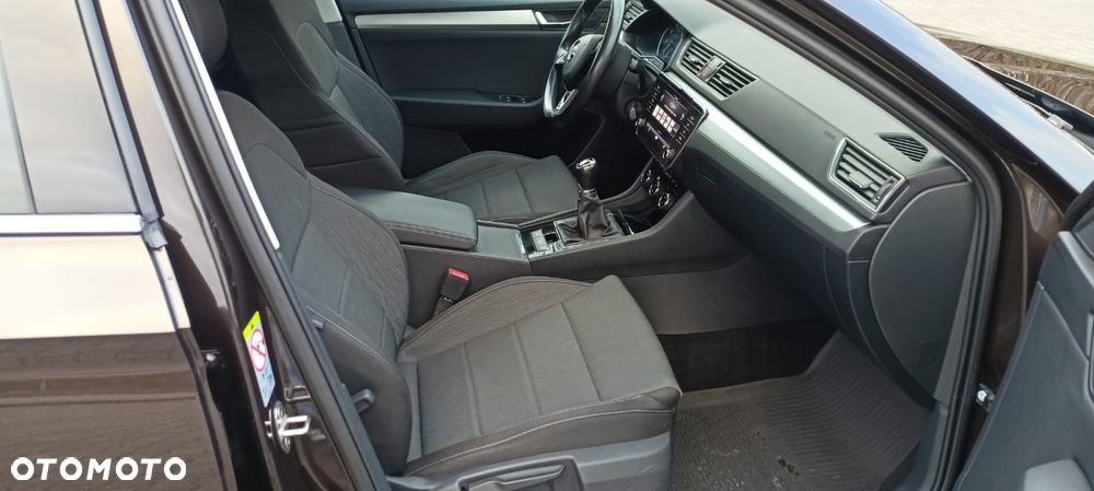 Skoda Superb 1.5 TSI ACT Ambition - 9