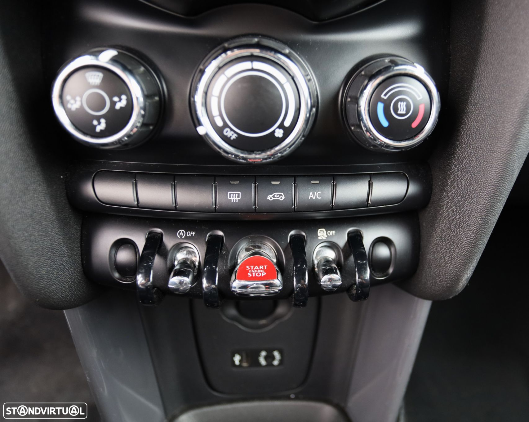 MINI 3 Portas One D - 9