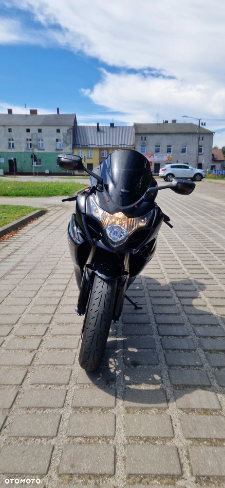 Suzuki GSX-R - 6