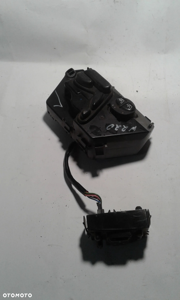 Panel fotela Mercedes-Benz OE 2208218751