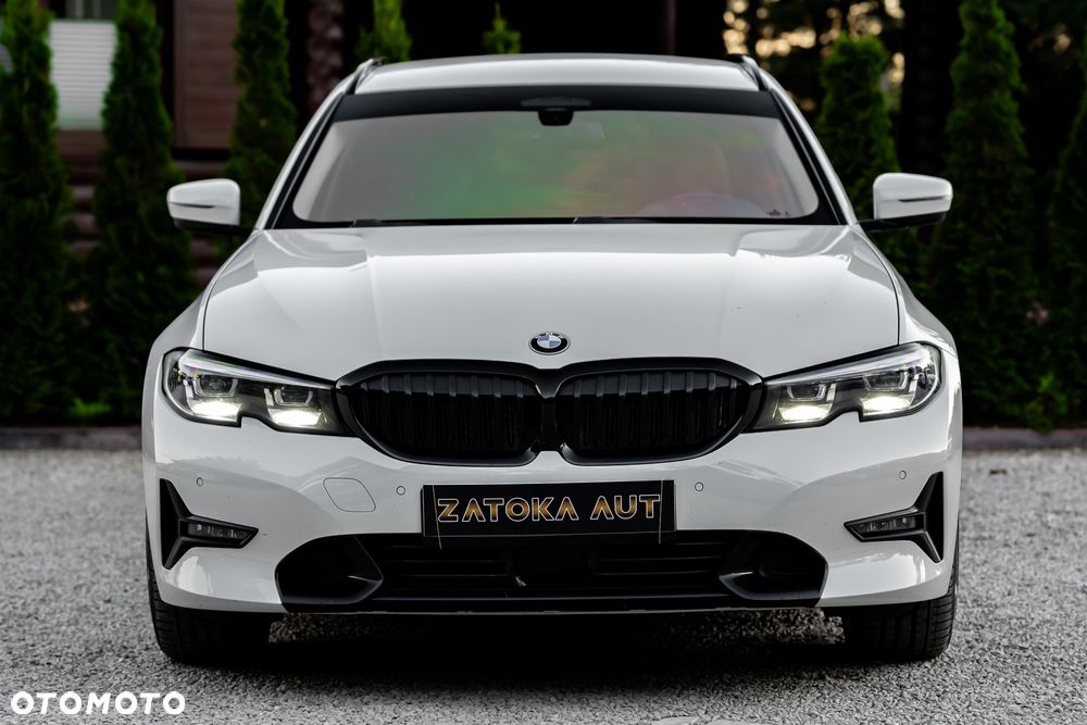 BMW Seria 3 330d xDrive M Sport - 4