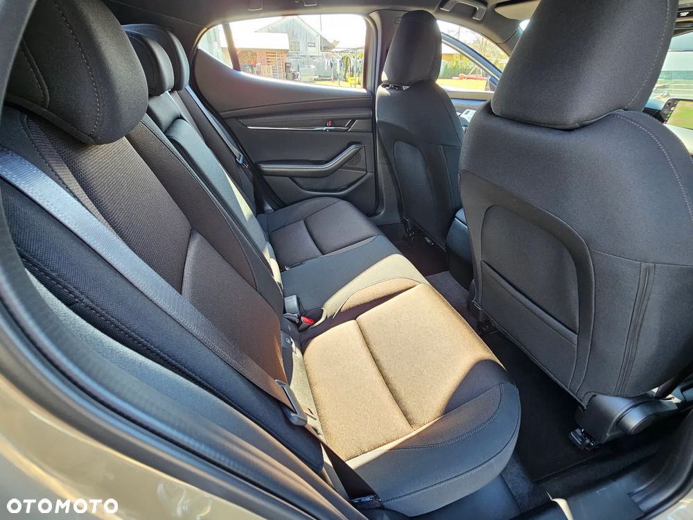 Mazda 3 e-SKYACTIV-G 140 M HYBRID EXCLUSIVE-LINE - 26