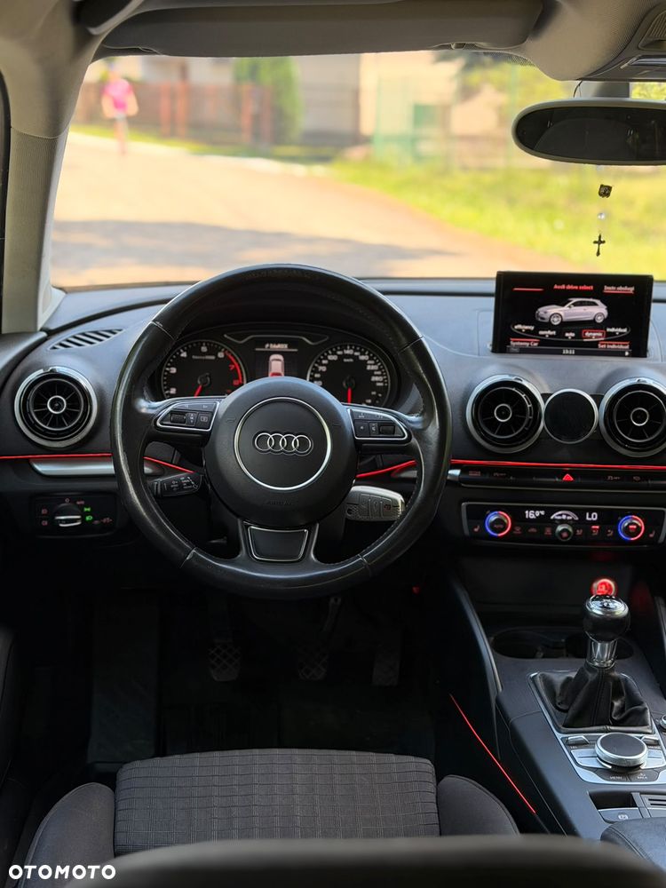 Audi A3 3-drzwiowe 1.4 TFSI S line Sportpaket - 6