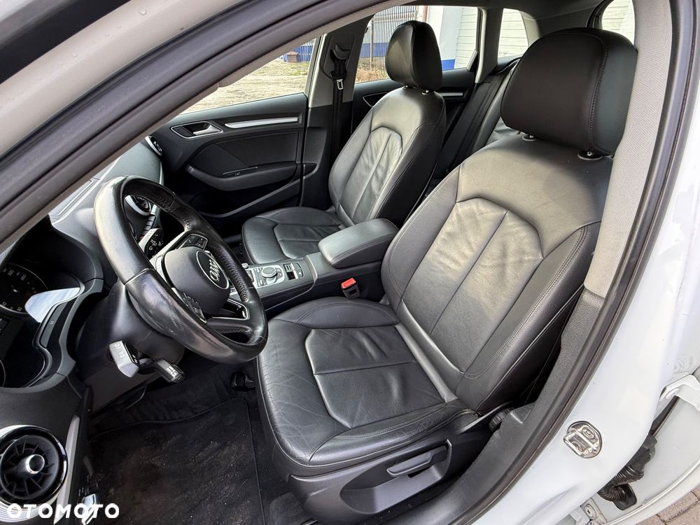 Audi A3 Sportback 1.6 TDI (clean diesel) S tronic Attraction - 23