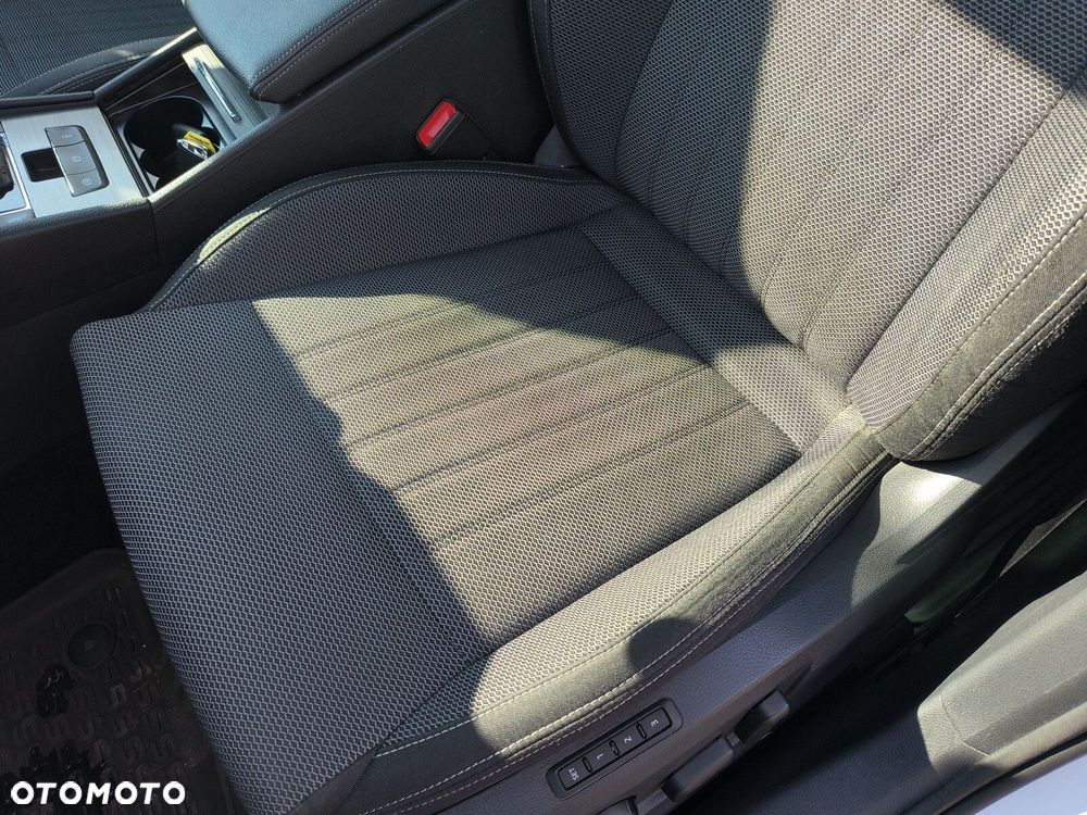 Skoda Superb 2.0 TSI Style DSG - 13