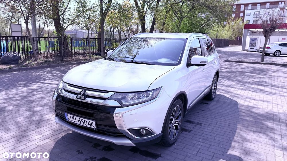 Mitsubishi Outlander 2.0 Intense + 4WD CVT - 13