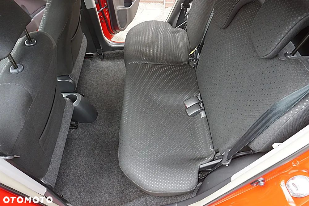 Toyota Yaris - 26