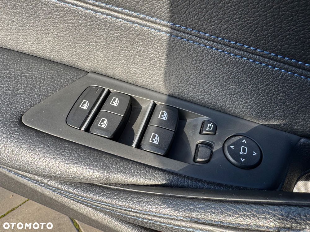 BMW Seria 5 520d xDrive - 12