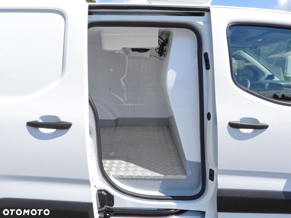 Toyota PROACE CITY  FURGON CHŁODNIA  -15*C ZASILANIE 230V TEMPOMAT KLIMATYZACJA  100KM - 22