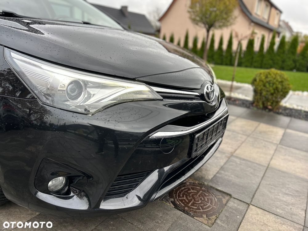 Toyota Avensis Touring Sports 2.0 D-4D Edition-S - 3