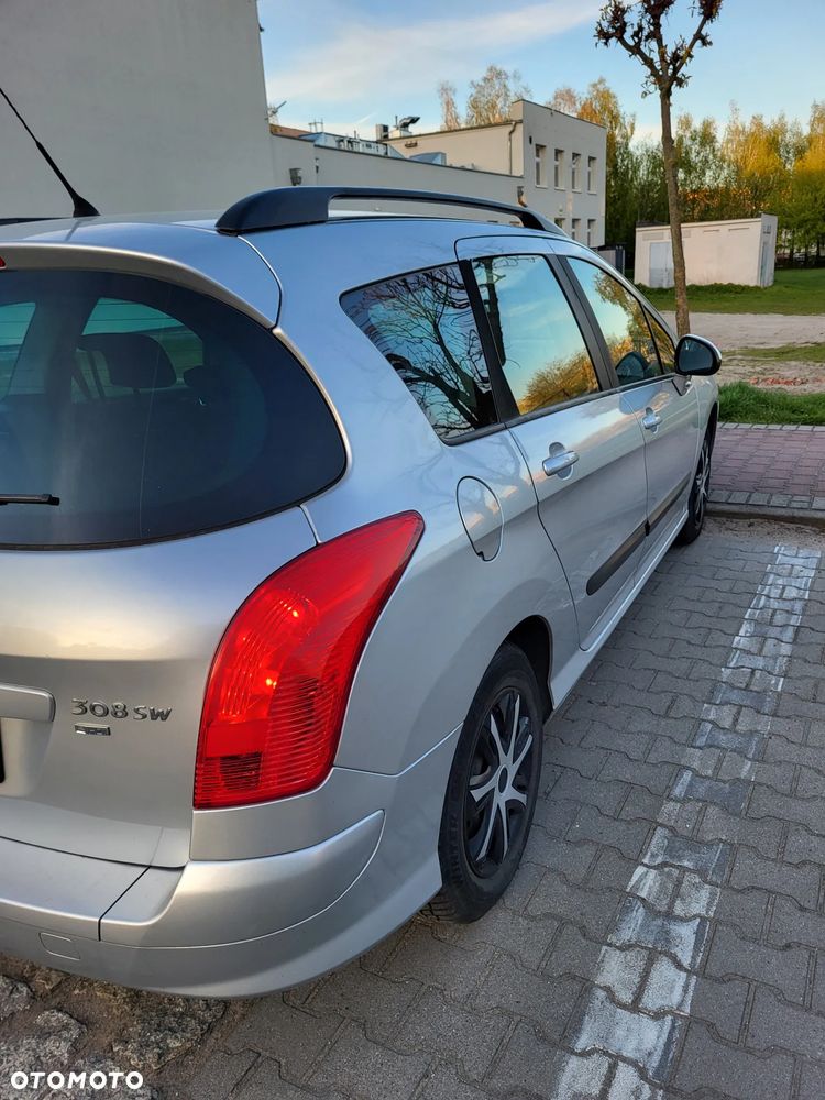 Peugeot 308 - 4
