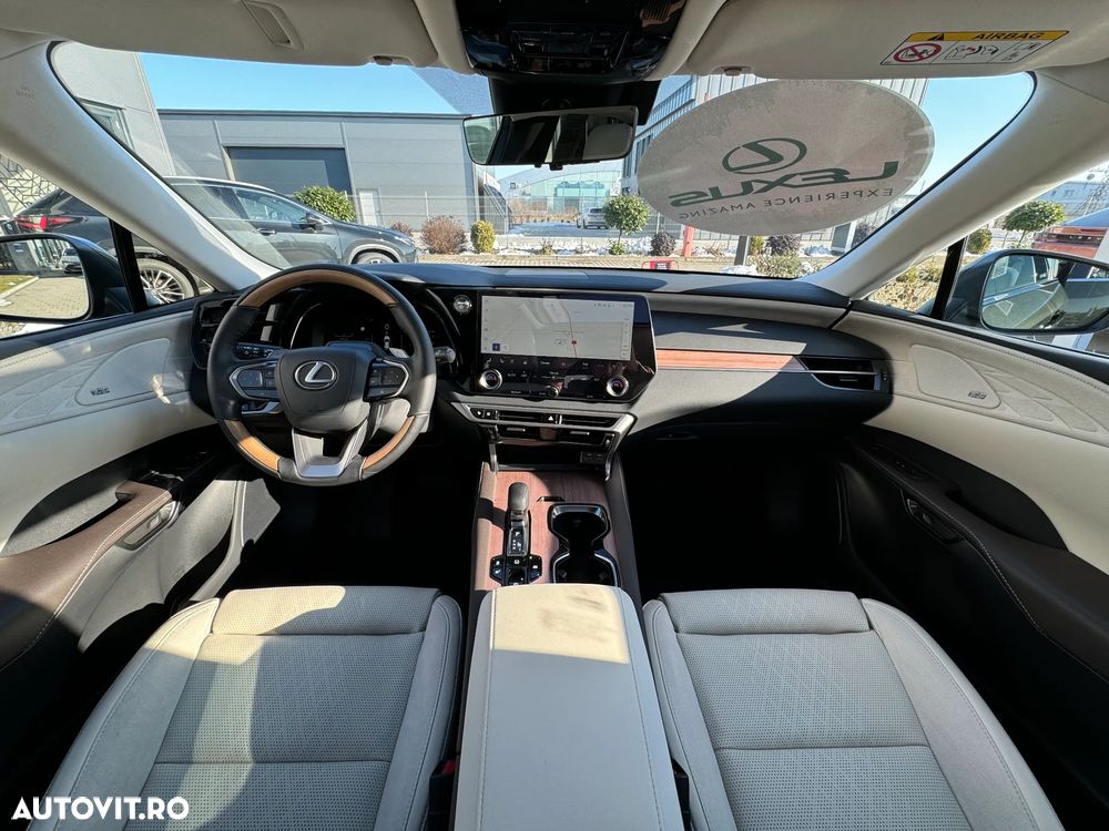 Lexus Seria RX 350h E-Four HEV Luxury - 24