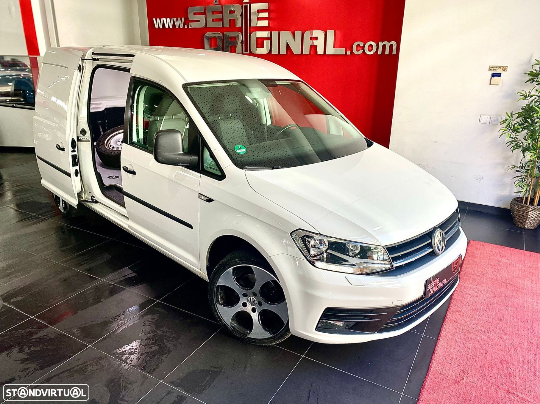 VW Caddy 2.0 TDi BM Comfortline DSG - 2