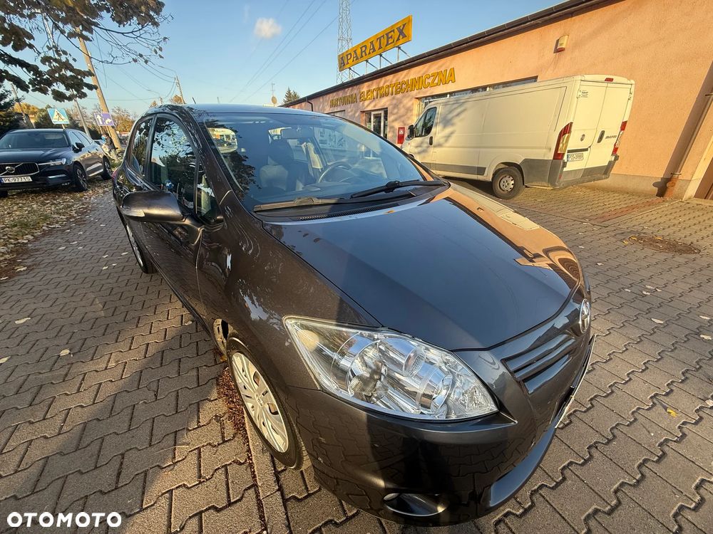Toyota Auris - 9