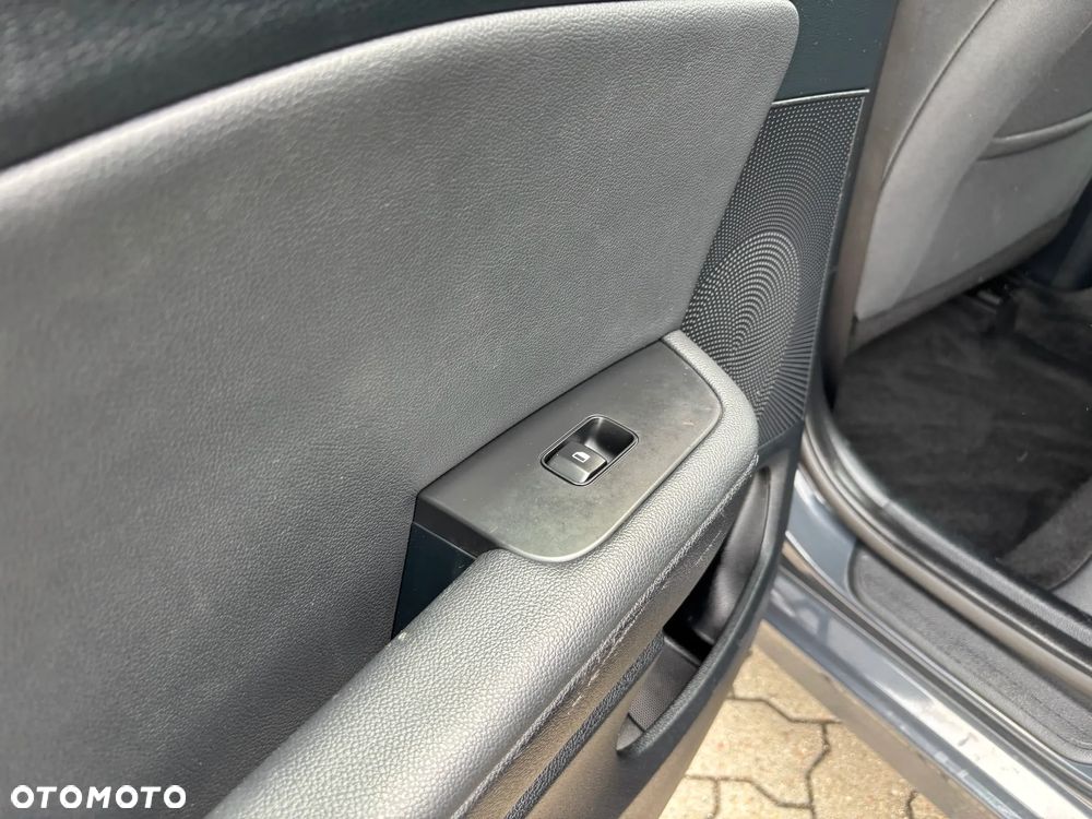 Kia Ceed 1.6 CRDi SCR L Business Line DCT - 28